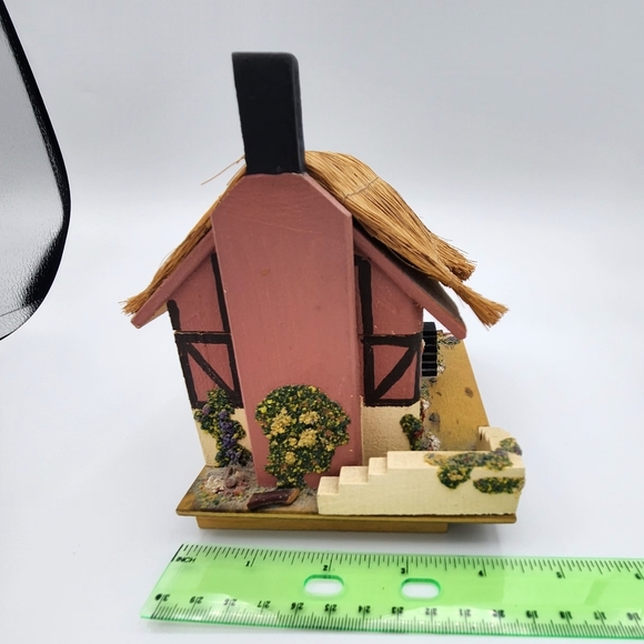 Vintage Pauline Ralph Reuge Music Box Olde English Cottage Hand-Made in England - Picture 10 of 11